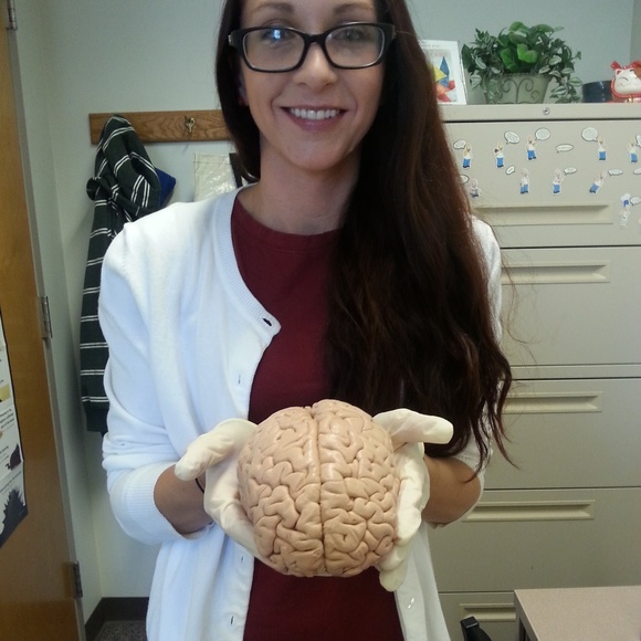 Meet your Posher, Stephanie - Picture 6 of 8